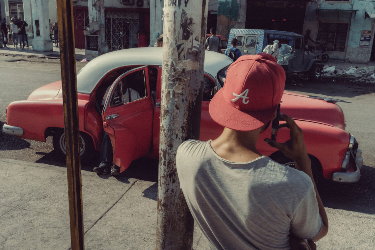 photo casquette rouge